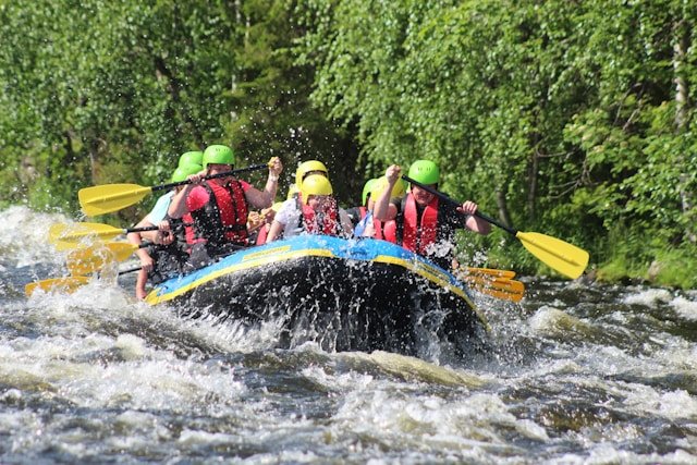 Whitewater Rafting - Photo by Anne Nygård