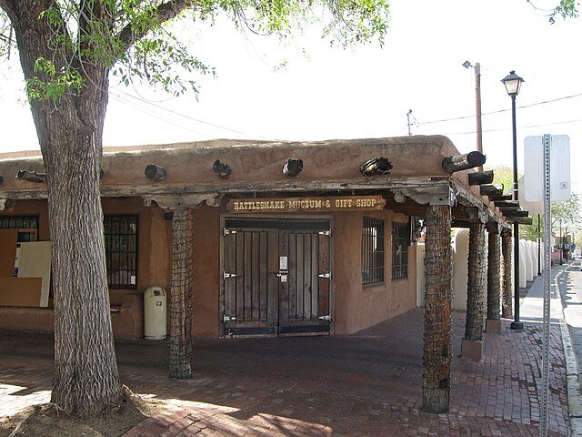 American International Rattlesnake Museum - By AllenS - Own work, Public Domain, https://commons.wikimedia.org/w/index.php?curid=10060551