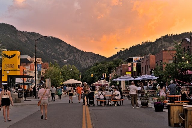 Pearl Street - Photo by Deepak Adhikari on Unsplash