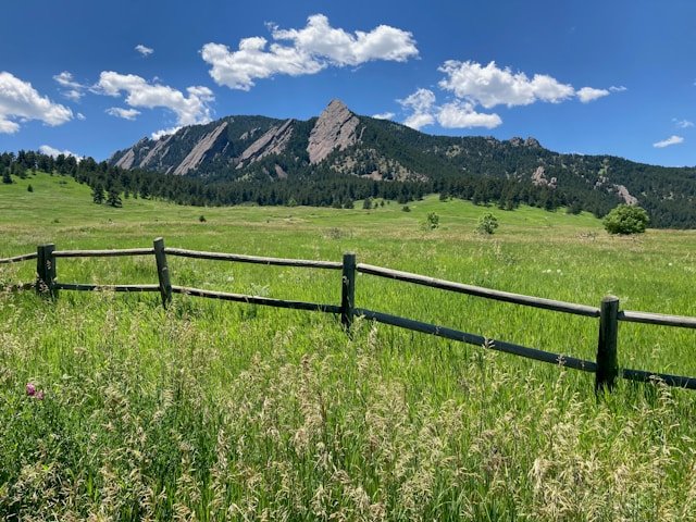 Flatirons from Chautauqua Park - Photo by Kenneth MacClune on Unsplash